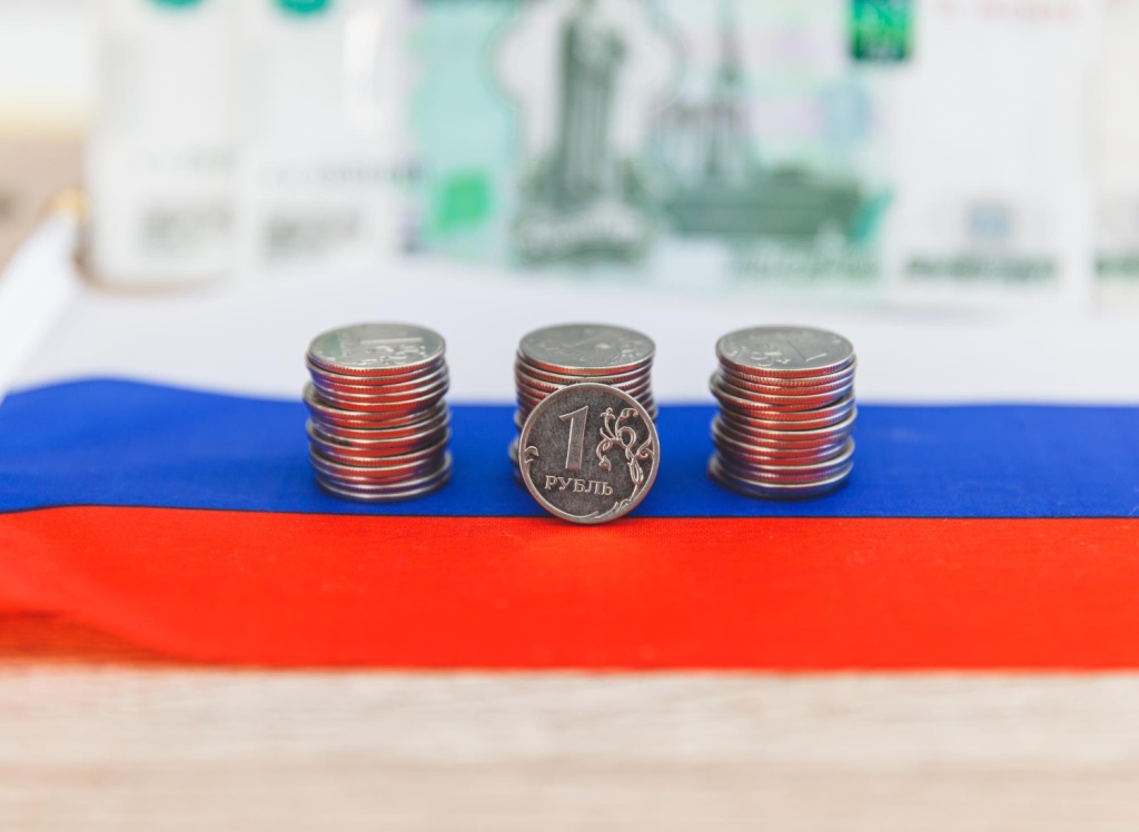 Власти РФ рассмотрят упрощение уплаты НДФЛ