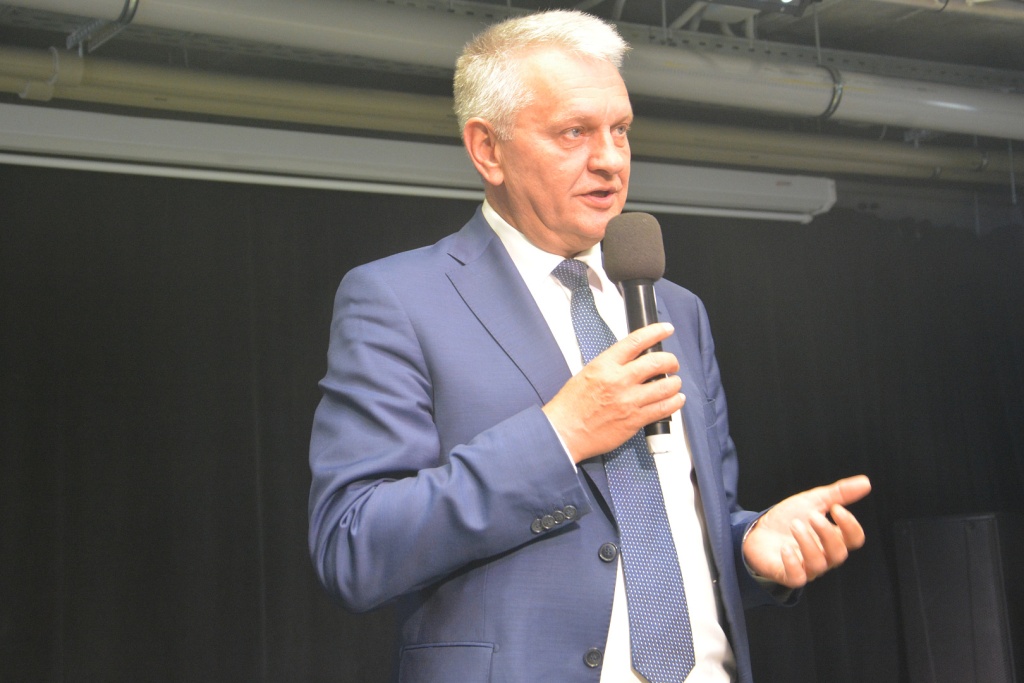 В Воронеже депутаты гордумы приняли участие в награждение победителей конкурса «Зелёный город, который построим мы»