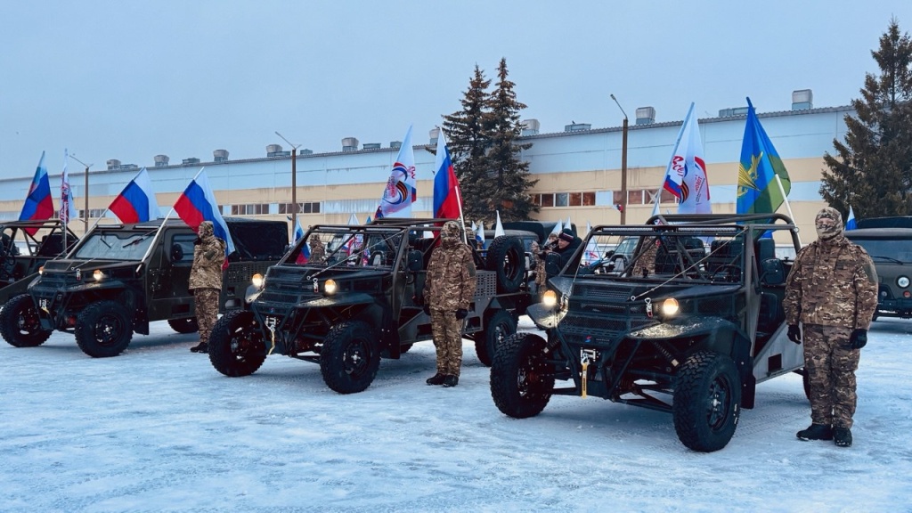 Новая партия высокопроходимой техники от Костромской области отправилась в зону СВО