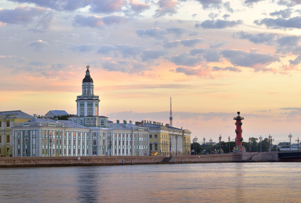 Гостиничный рынок Петербурга во время ПМЭФ: премиум-сегмент в плюсе Гостиничный рынок Петербурга во время ПМЭФ: премиум-сегмент в плюсе