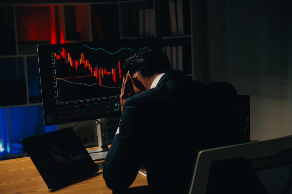 Криптовалюта Mantra (OM) обвалилась на 90% за считанные часы