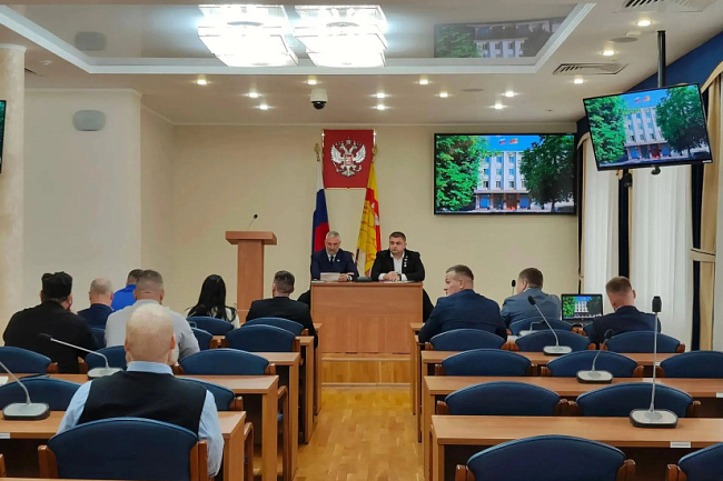 В Воронеже выстраивают единую систему поддержки участников СВО: в гордуме обсудили координацию помощи бойцам и их семьям