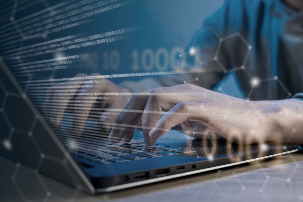 РБК: российские разработчики ПО предложили привязать господдержку к продажам софта