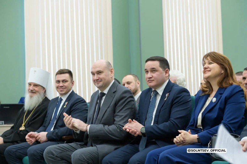 Губернатор Евгений Солнцев открыл Детский дворец искусств в Новосергиевке: новое культурное пространство для юных талантов Губернатор Евгений Солнцев открыл Детский дворец искусств в Новосергиевке: новое культурное пространство для юных талантов
