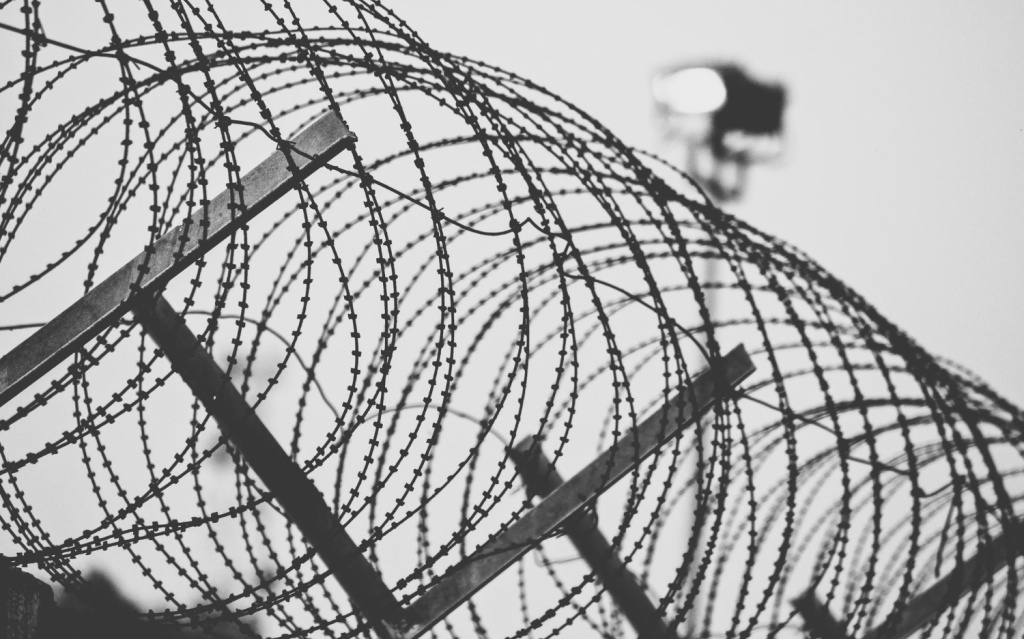 Жителя Приангарья отправят в колонию на 7 лет за нападение на двух мужчин на вокзале станции Чунояр