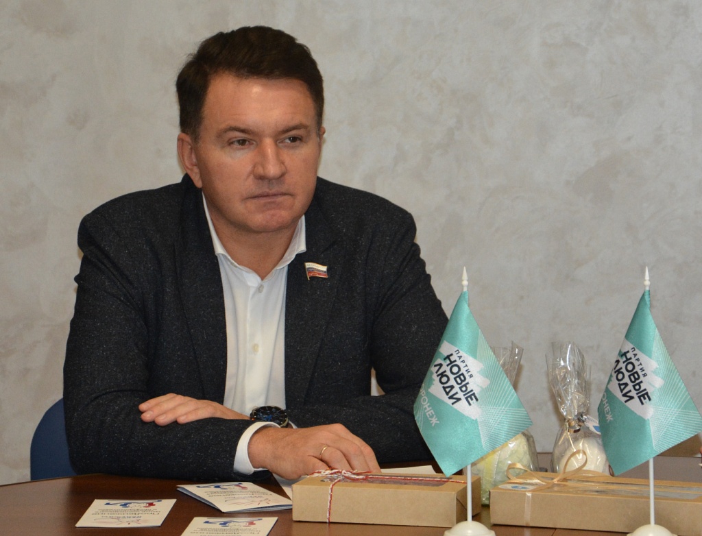 Воронежские депутаты и общественники объединились для решения ключевых проблем трудоустройства инвалидов и ветеранов СВО