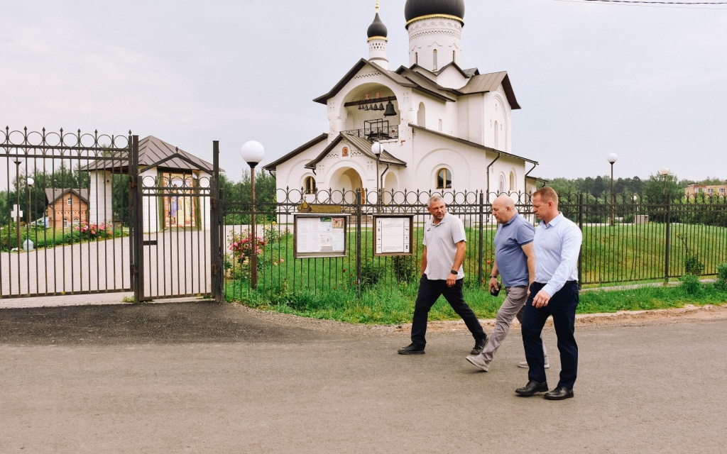 В подмосковном посёлке Зеленоградский капитально отремонтировали более тысячи метров дороги В подмосковном посёлке Зеленоградский капитально отремонтировали более тысячи метров дороги