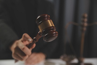 Экс-чиновник и гендиректор предстанут перед судом по делу о мошенничестве и превышении полномочий в Ельце